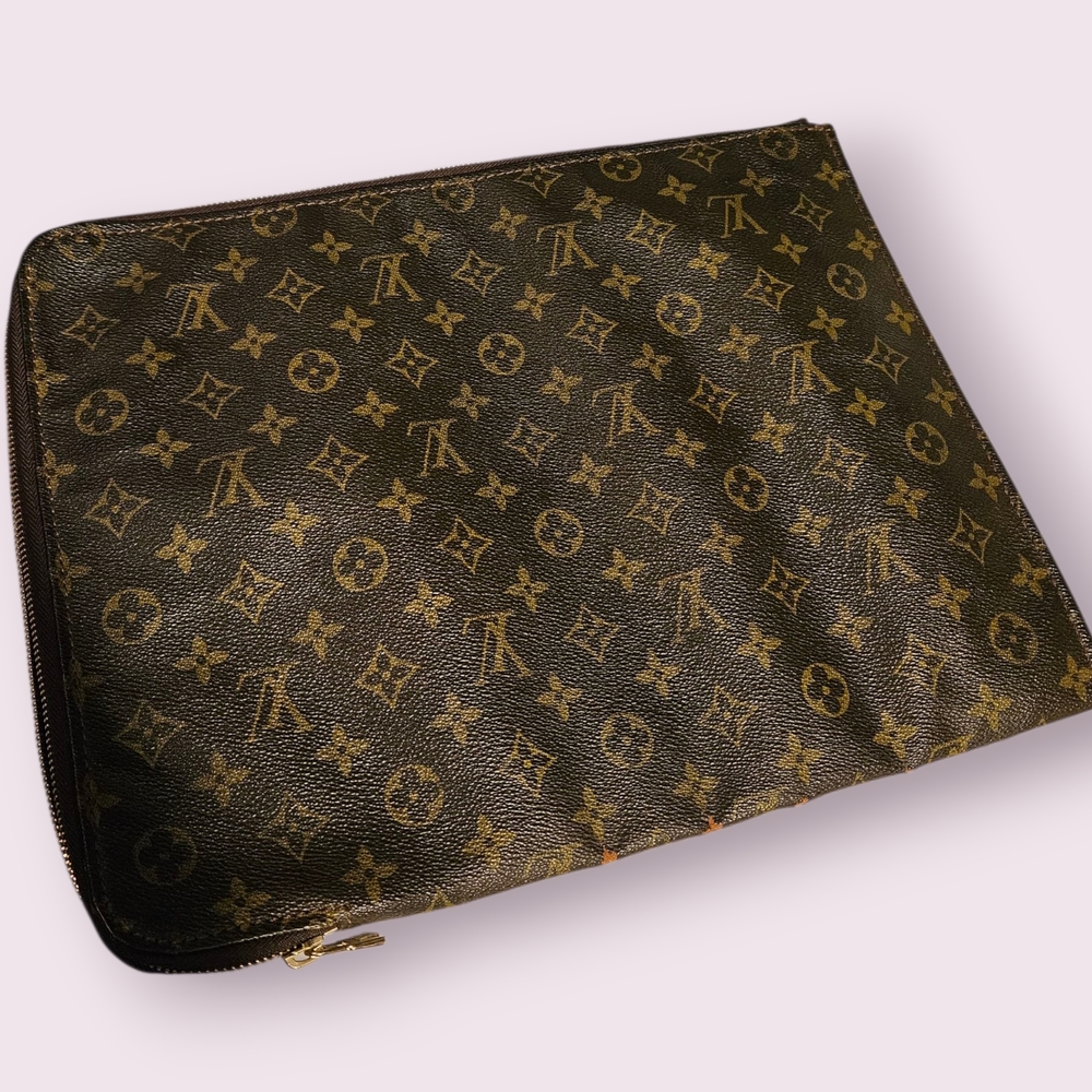 Louis Vuitton Monogram Poche - Picture 2 of 8